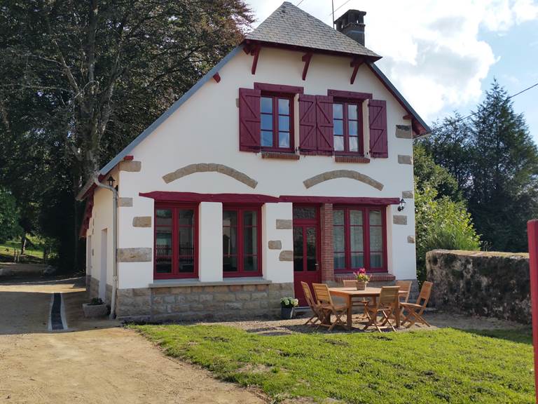 Charmilles de Porcelaine - gîte 4 personnes à Royère de Vassivière