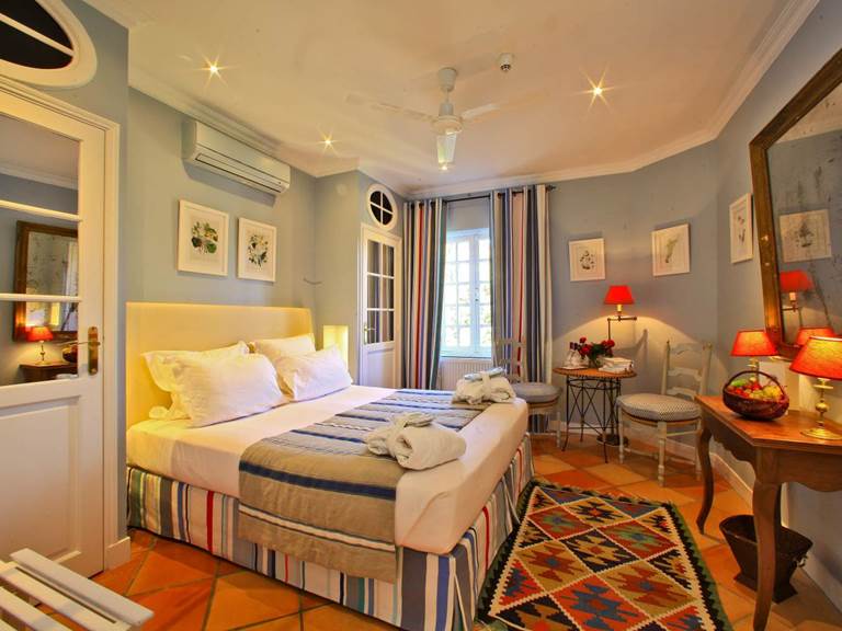 Vieux-Logis-Chambre-Standard-2