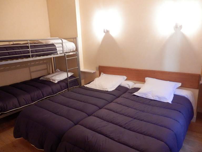 CHAMBRE FAMILIALE