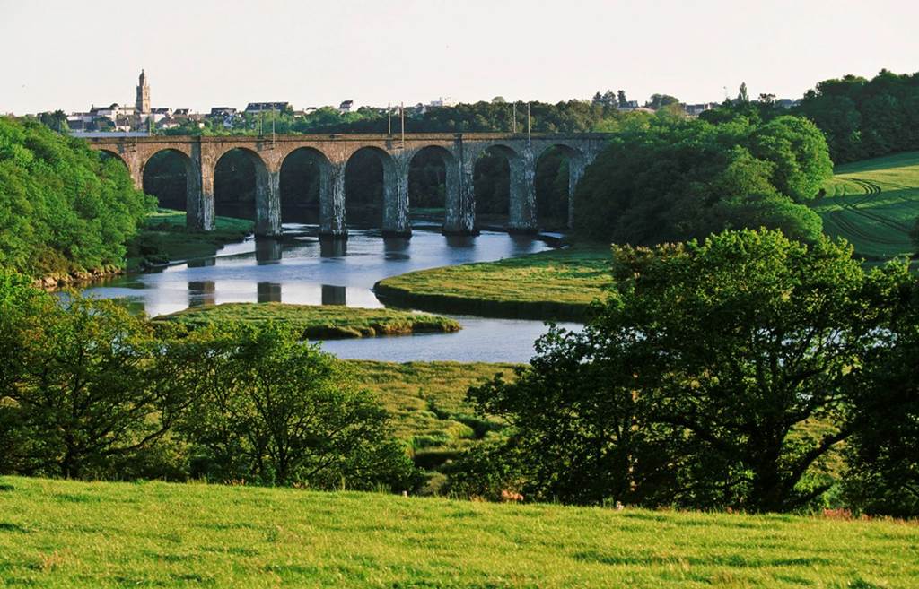 La vallée de Tréauray et la rivière du Loc'h